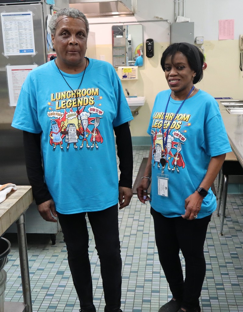 Food Service Staff - 3