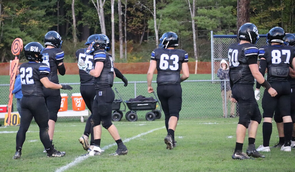DH Football vs Schuyler - 4