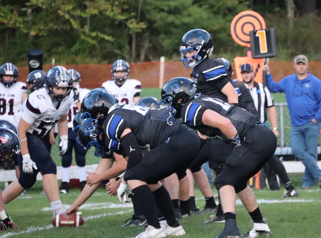 DH Football vs Schuyler - 5