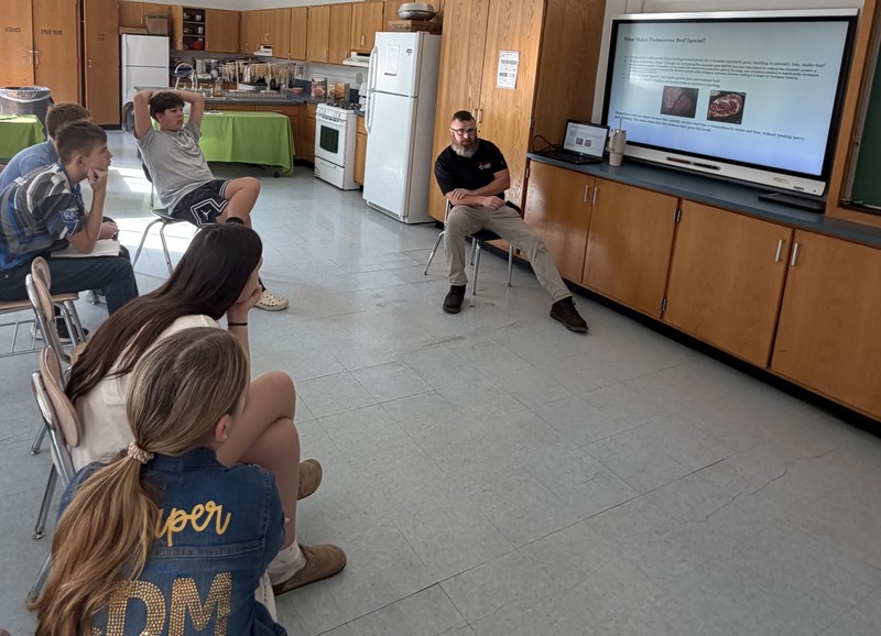 Mr. Beavers presents to HCS Students 1