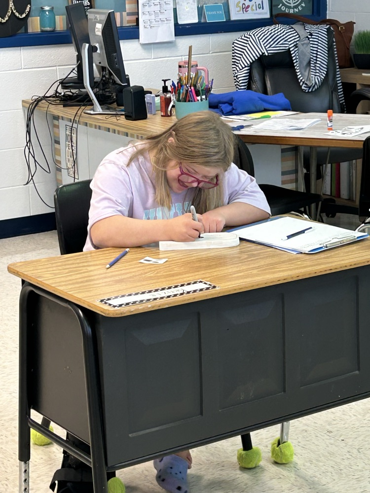 student drawing ghost face
