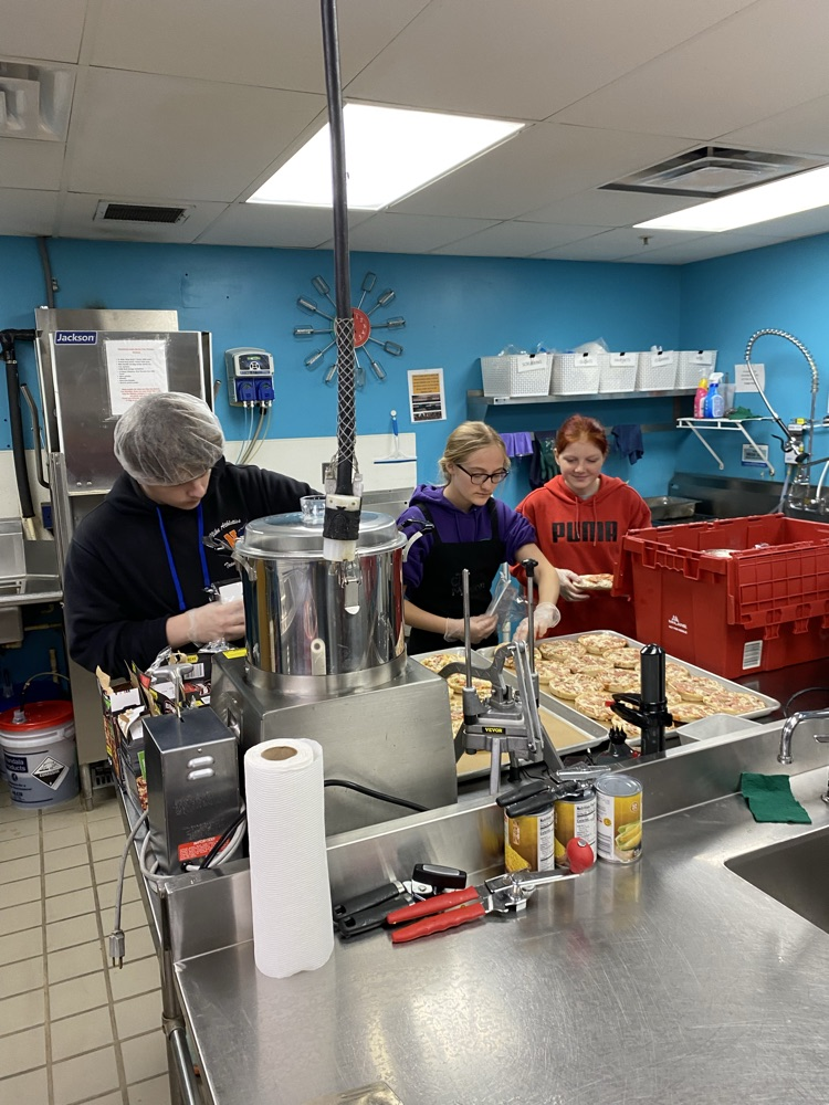 students cooking