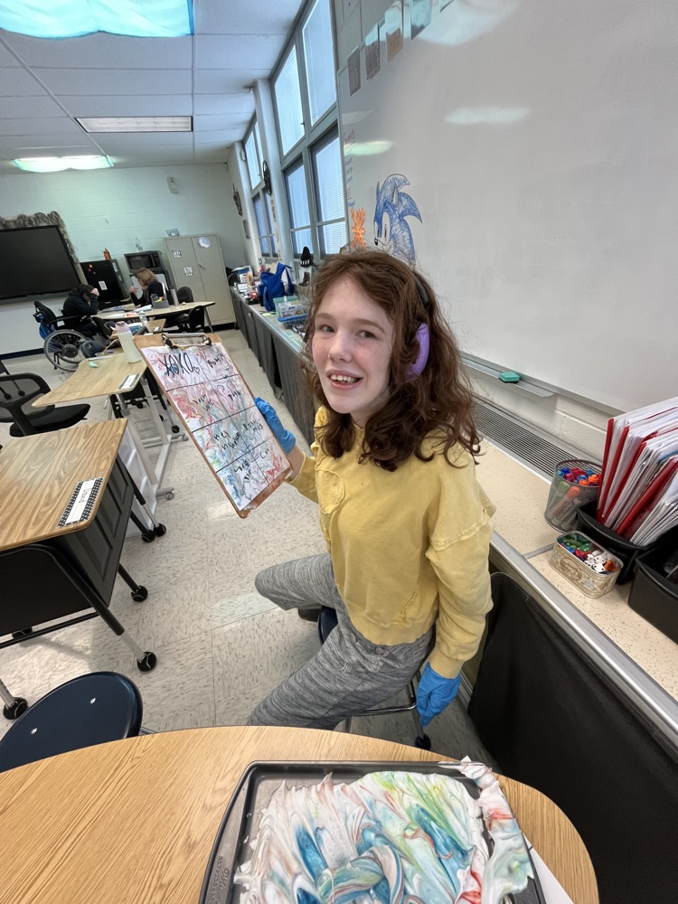 students making valentines 