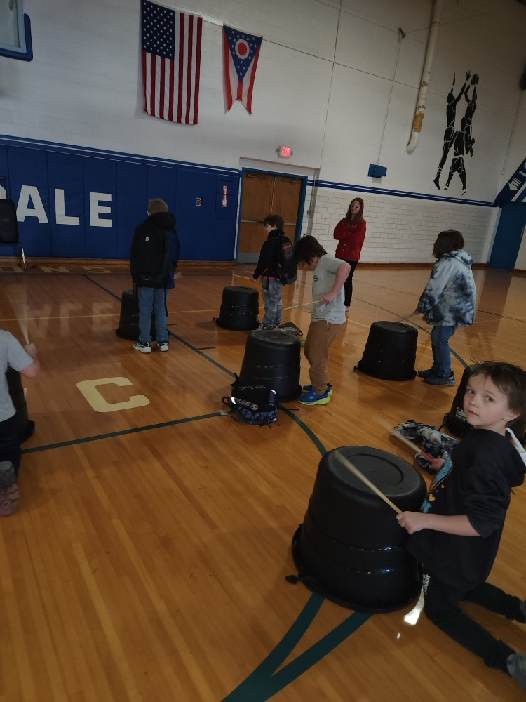 students doing cardio drumming