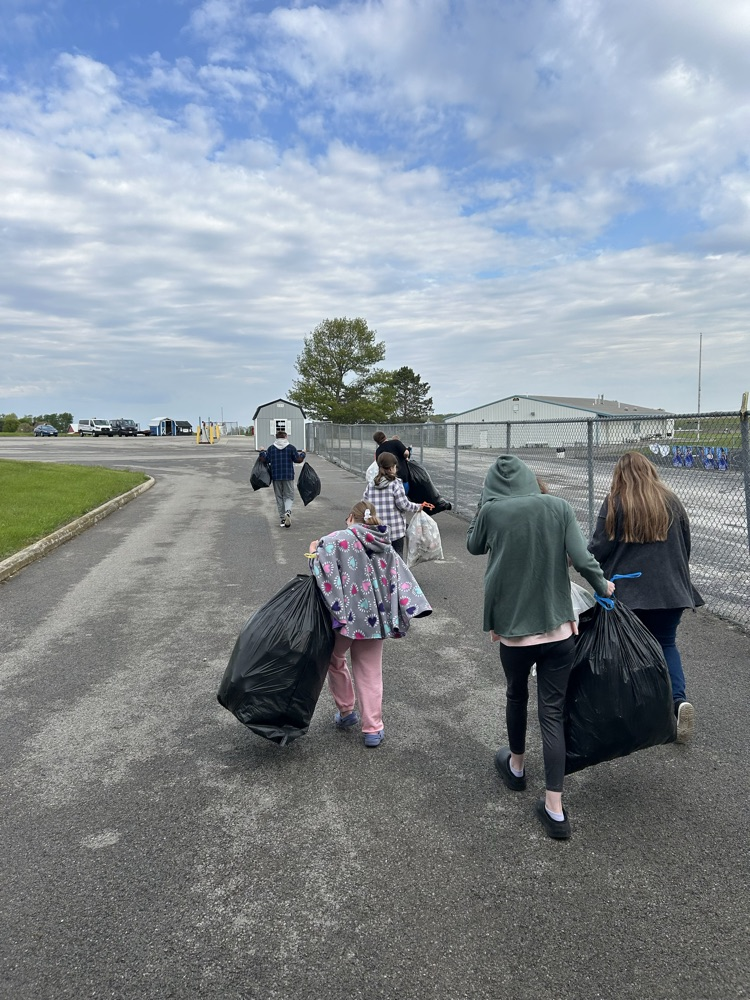 students recycling