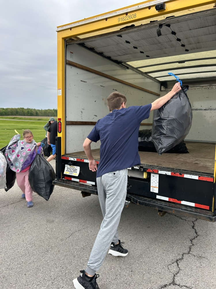 students recycling