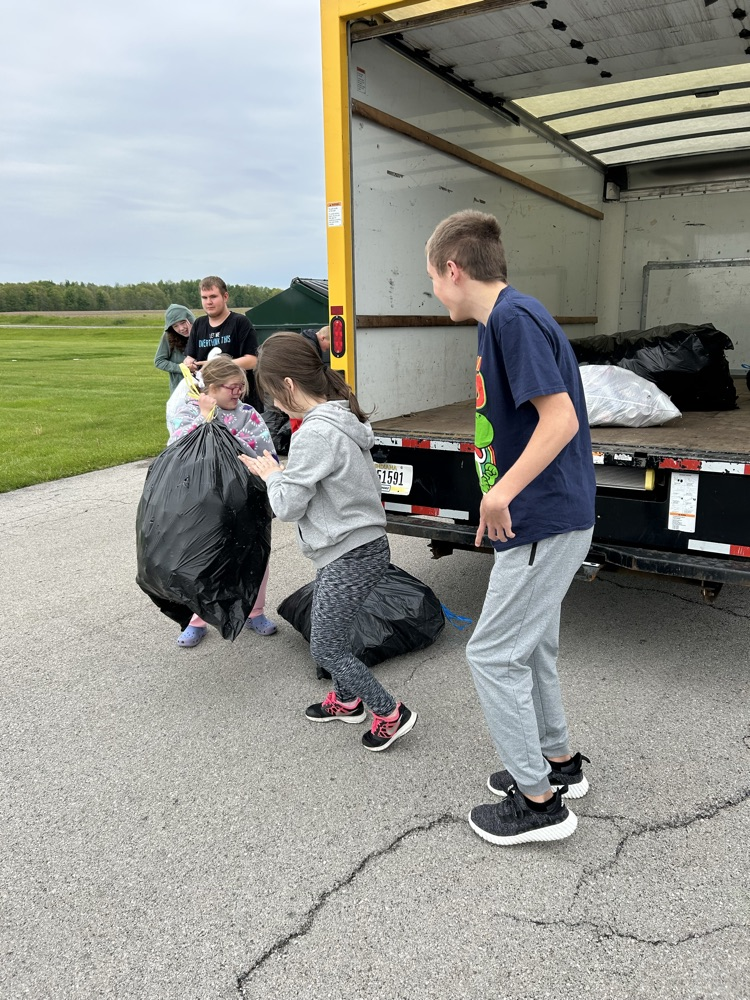 students recycling