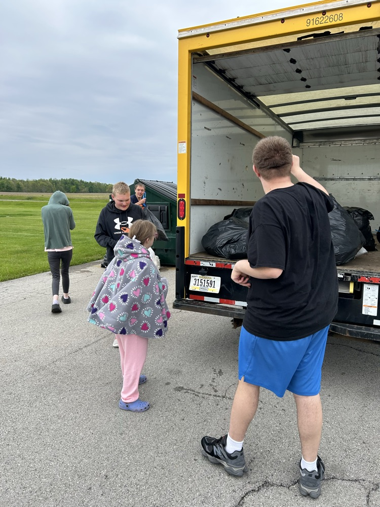 students recycling