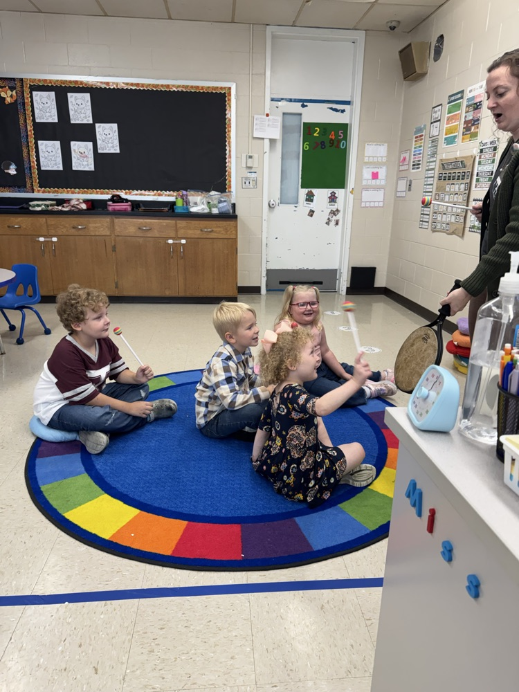 students playing drum 