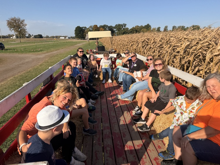students on hayride