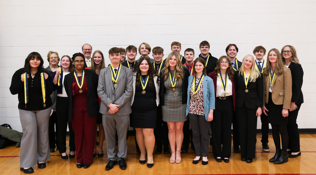 fbla students with medals