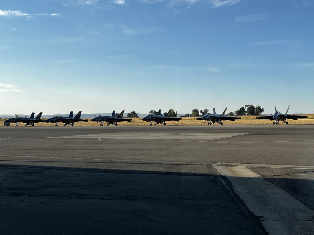 Airplanes 