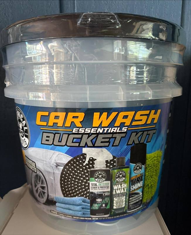 Chemical Guys Car Wash Essentials Bucket