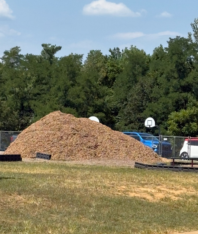Let’s go, Bullpups! Mulch Night!
