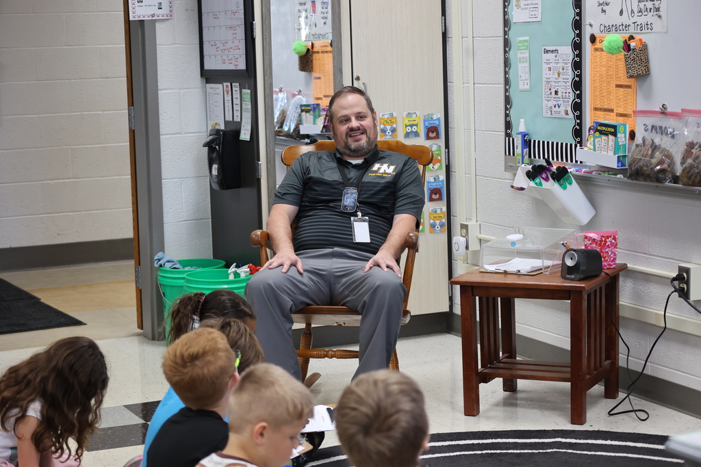 Admins come to talk to third grade about their jobs