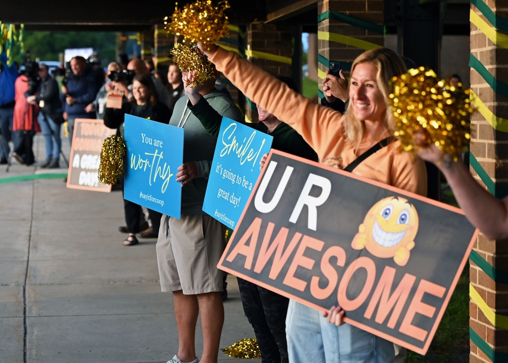 Teachers and staff welcome back North Harford Middle School students