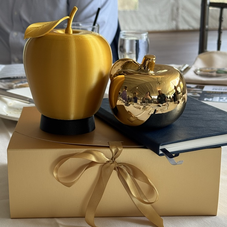 golden Apple centerpiece 