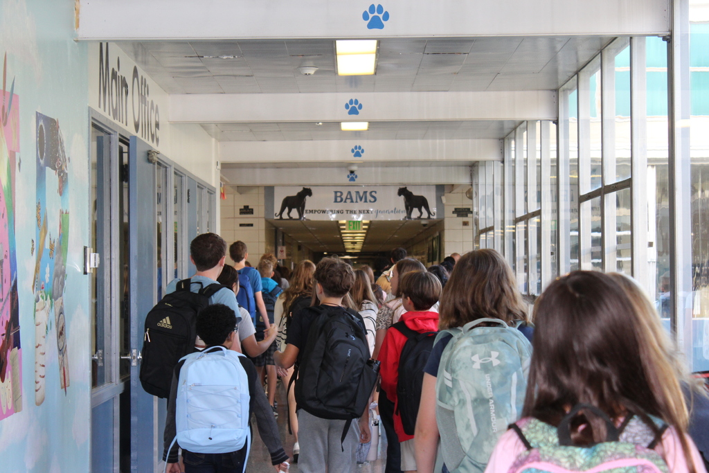 BAMS Students Walking into the Buiding on the First Day of School! 