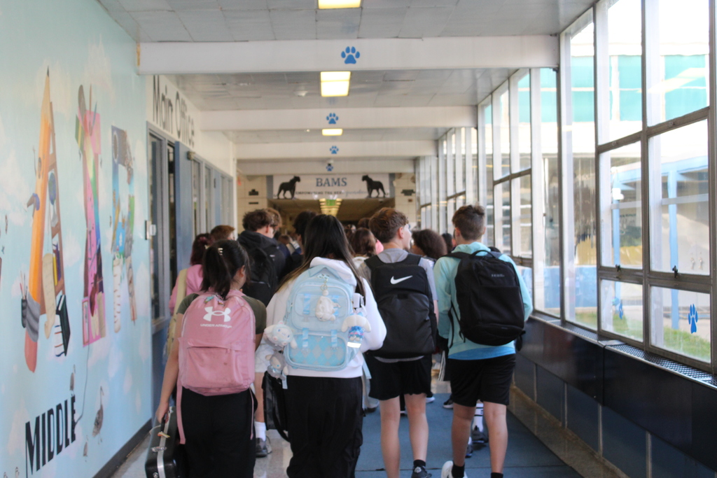 BAMS Students Walking into the Buiding on the First Day of School! 