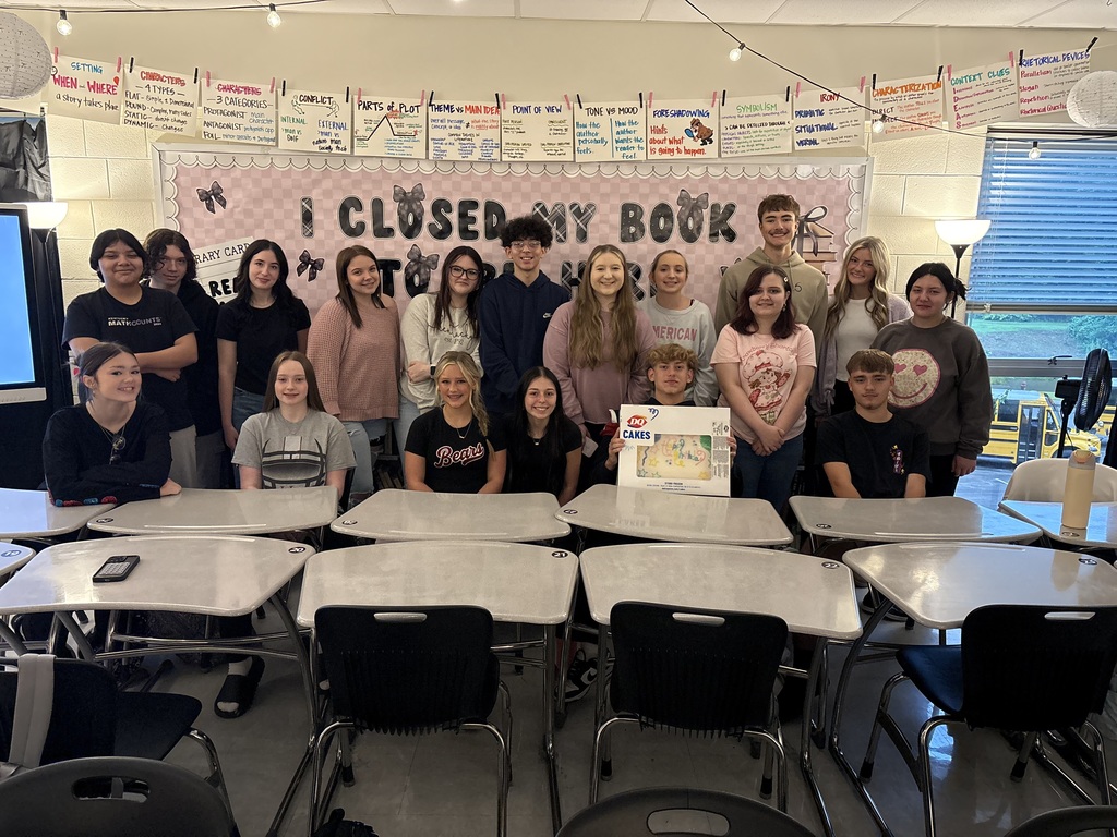 Congratulations to Mrs. Mitchell's 1st period English class for winning her monthly attendance challenge with 94% attendance for the month of August! They celebrated with an ice cream cake from Dairy Queen!
