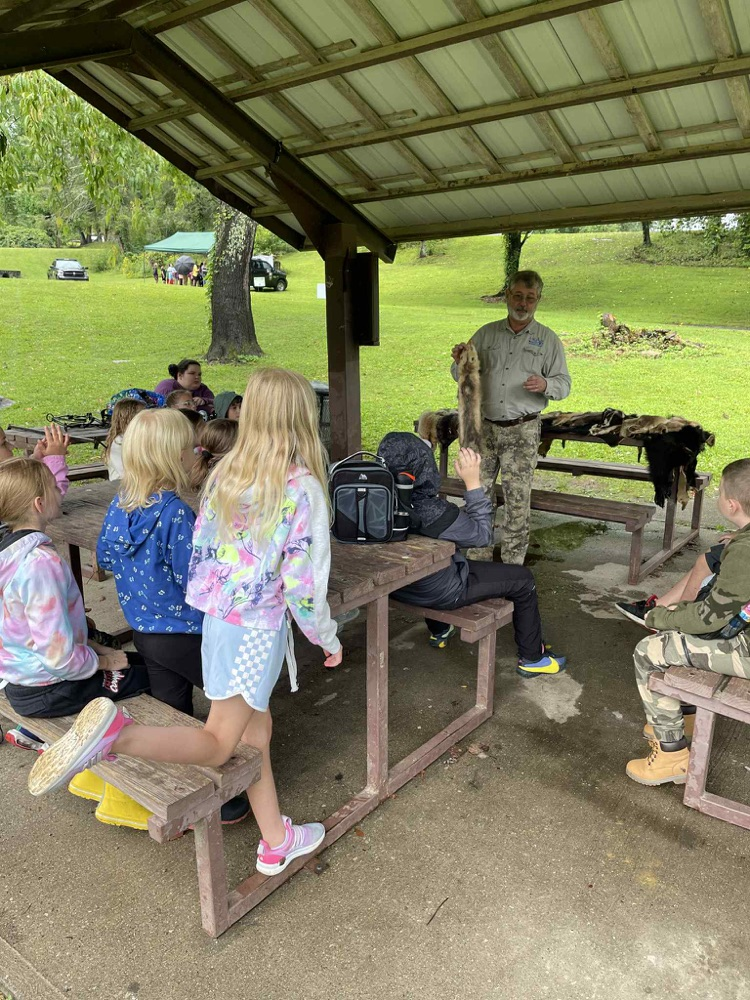4th grade 4-H Environmental Day at Martins Fork Lake.