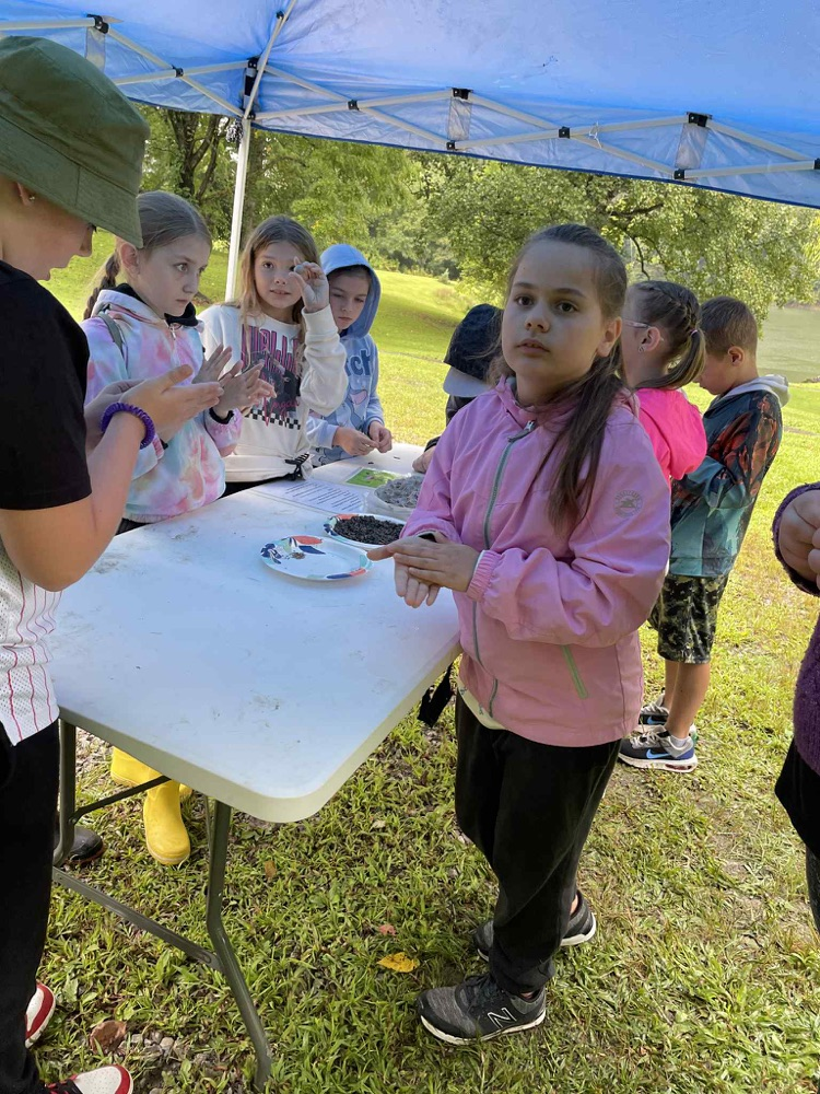4th grade 4-H Environmental Day at Martins Fork Lake.