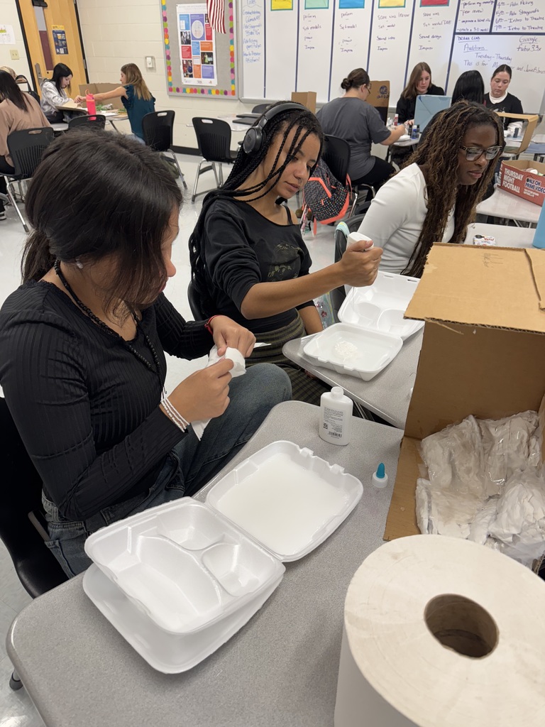 Students in Ms. Freyer's advanced stagecraft class prepare scale models based on famous scenes from plays. Students must use ratios to figure out how small or large they should make their stage and set pieces while also considering design elements and color theory. 