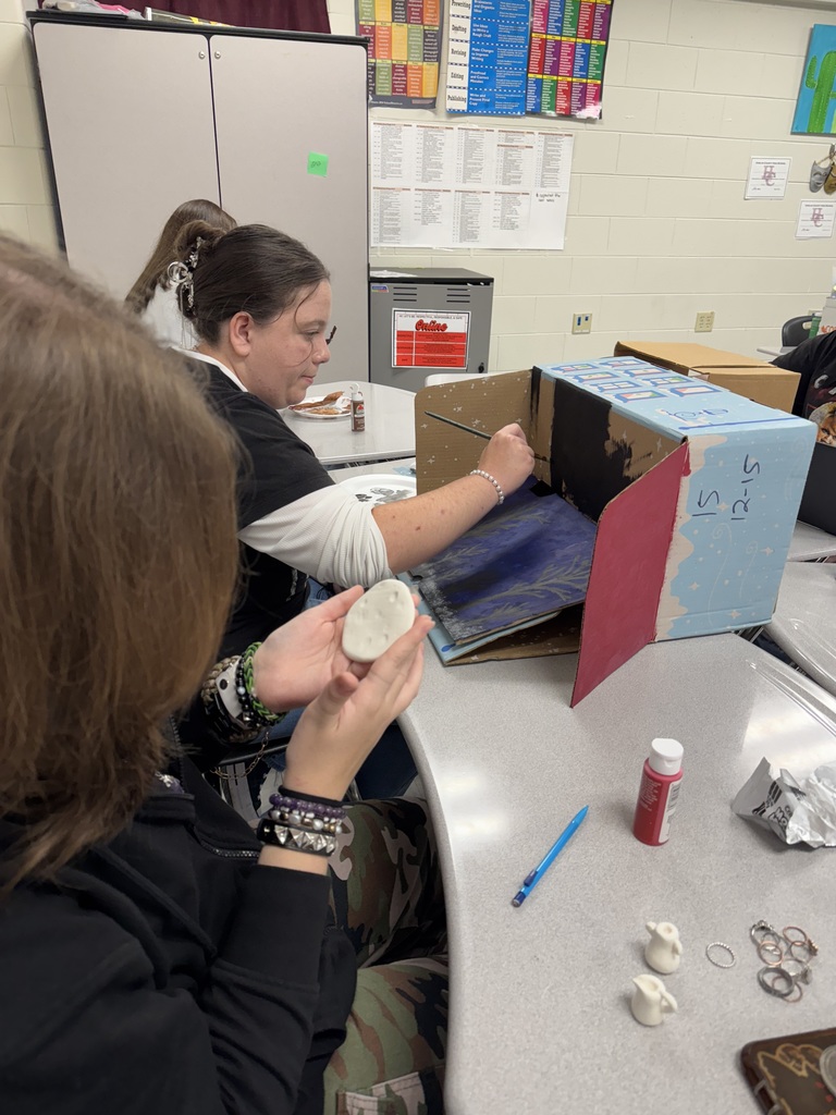 Students in Ms. Freyer's advanced stagecraft class prepare scale models based on famous scenes from plays. Students must use ratios to figure out how small or large they should make their stage and set pieces while also considering design elements and color theory. 