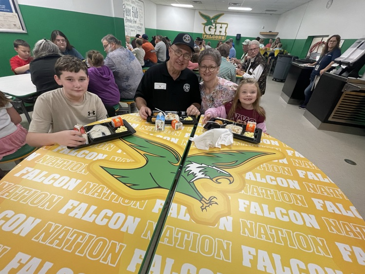 Thank you to everyone who joined us for our 1st-3rd grade Grandparents Day Breakfast!   The next Grandparents Day Breakfast will be on Tuesday, September 23rd for 4th-8th grade!   A huge thank you to our Kitchen Staff they always do an amazing job!! 