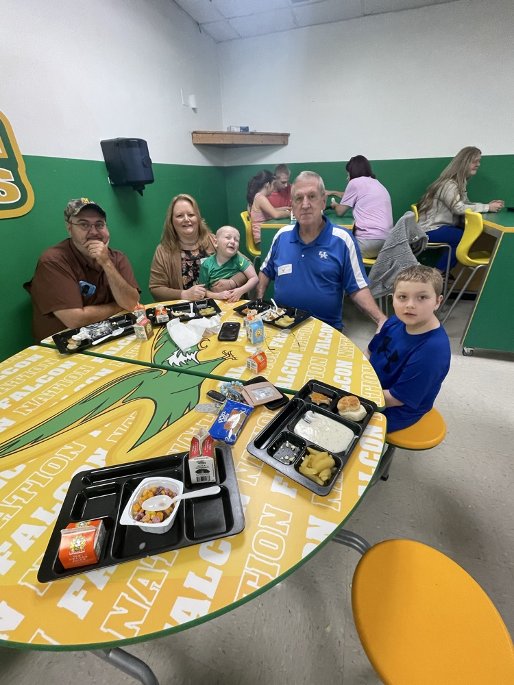 Thank you to everyone who joined us for our 1st-3rd grade Grandparents Day Breakfast!   The next Grandparents Day Breakfast will be on Tuesday, September 23rd for 4th-8th grade!   A huge thank you to our Kitchen Staff they always do an amazing job!! 