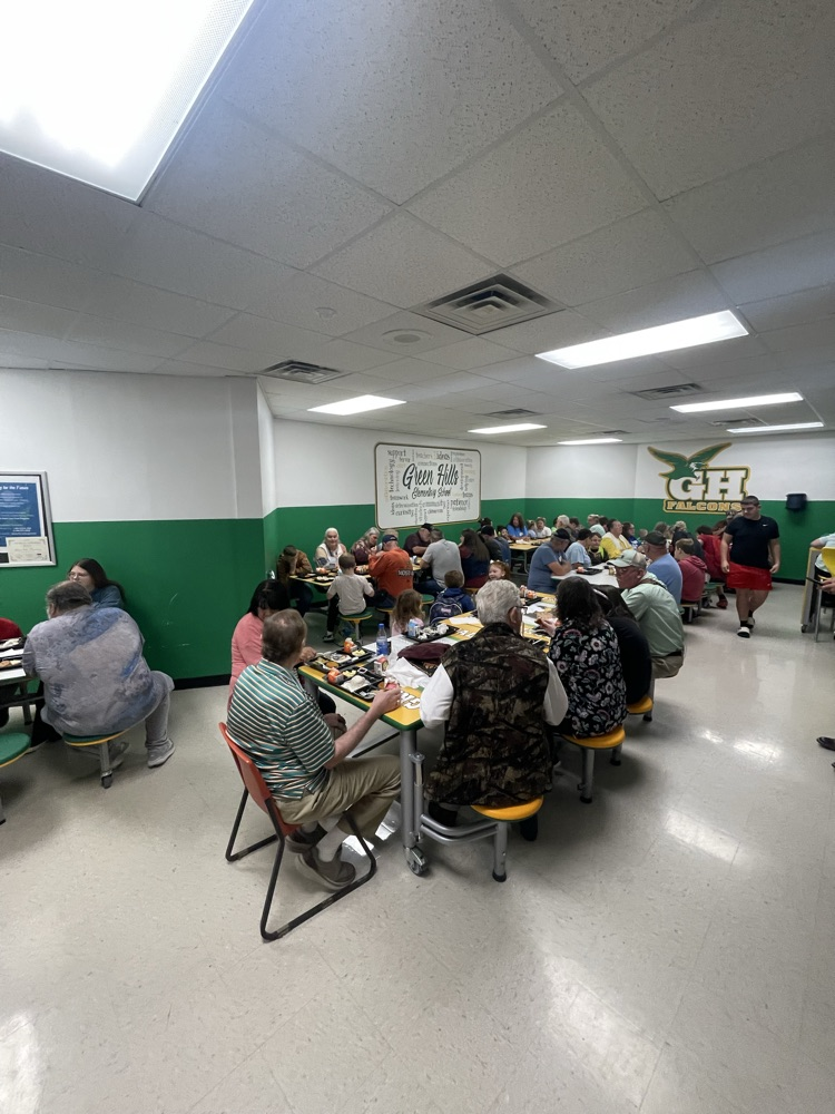 Thank you to everyone who joined us for our 1st-3rd grade Grandparents Day Breakfast!   The next Grandparents Day Breakfast will be on Tuesday, September 23rd for 4th-8th grade!   A huge thank you to our Kitchen Staff they always do an amazing job!! 