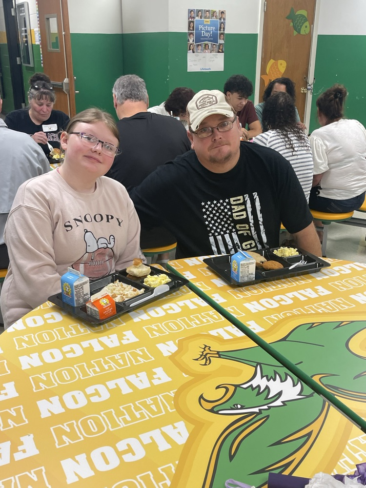 Thank you to everyone who joined us for our 4th-8th grade Grandparents Day! A huge thank you to our Kitchen Staff they always do an amazing job!! 
