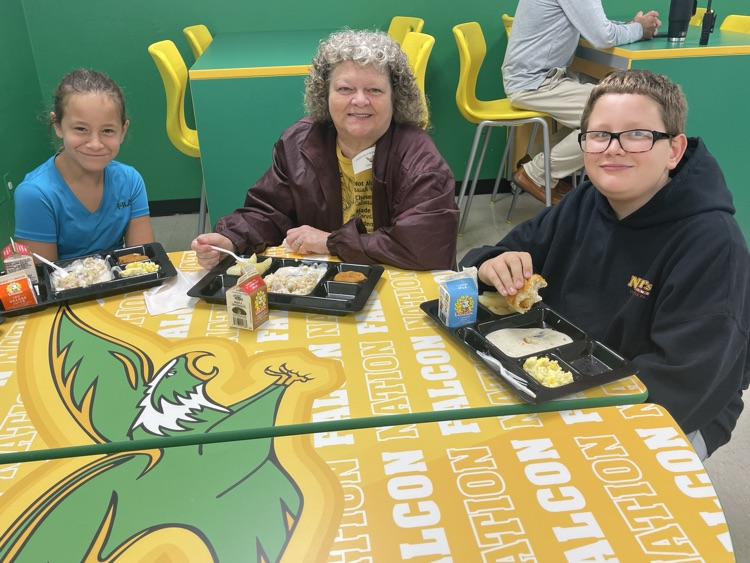 Thank you to everyone who joined us for our 4th-8th grade Grandparents Day! A huge thank you to our Kitchen Staff they always do an amazing job!! 