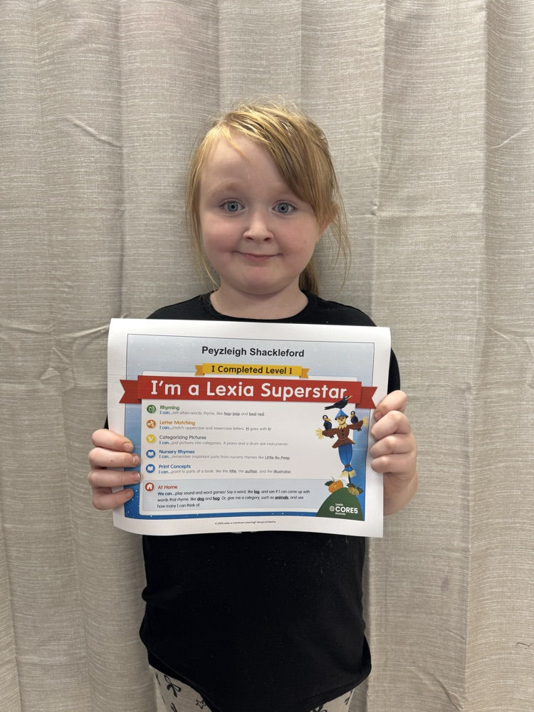 GHES kindergarteners, Peyzleigh Shackleford, Piper Lewis, and Easton McArthur, completed level 1 of their Lexia program. We are so proud of their hard work. Way to go, superstars! 🤩