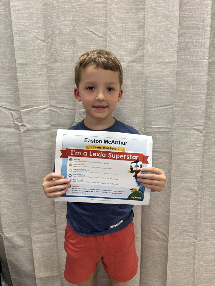GHES kindergarteners, Peyzleigh Shackleford, Piper Lewis, and Easton McArthur, completed level 1 of their Lexia program. We are so proud of their hard work. Way to go, superstars! 🤩