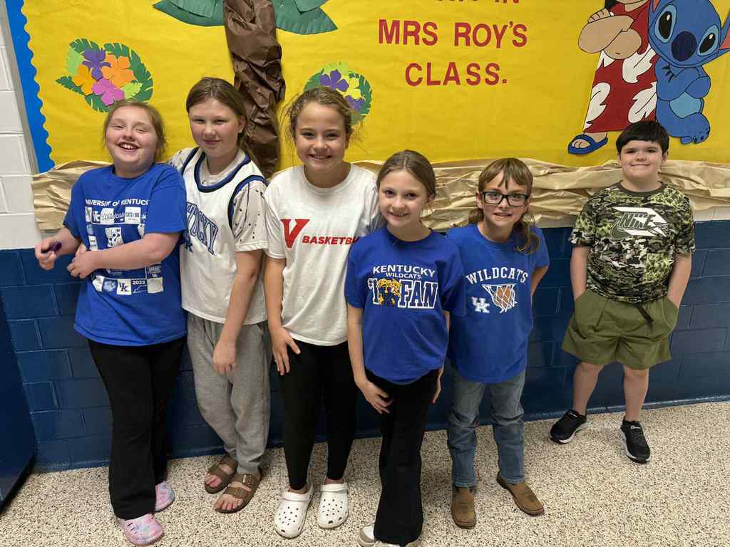 Gear Up Spirit Week Day 4 - College/Military Day