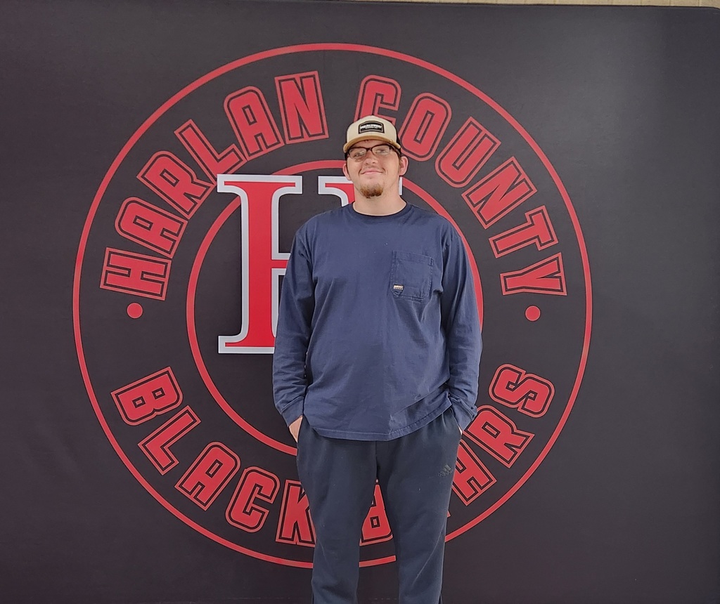 Donovan Saylor received a perfect attendance award for having perfect attendance in the second month of school. His name was drawn for a Walmart gift card among other students who have perfect attendance.  Congratulations Donovan!!