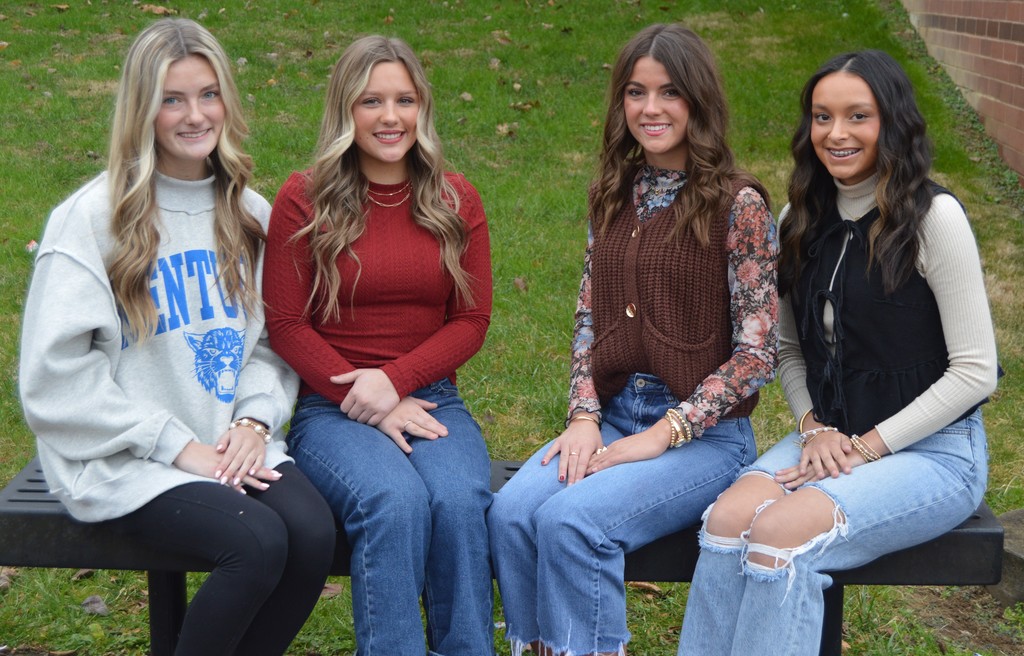 Sophomore representatives Pictured left to right: Lauren Lewis, Carmen Thomas, Jaylee Cochran and Adriana Rowe. Not pictured: Anabelle Collett.