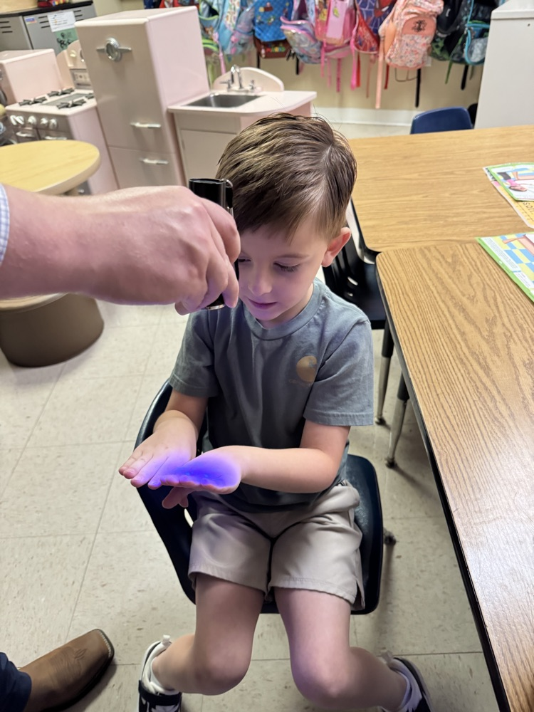 Kindergarten students learned the correct way to wash their hands during the 4-H program.