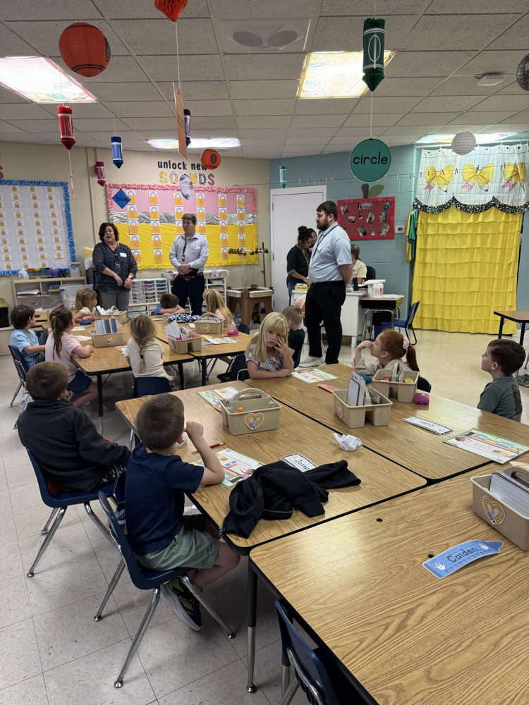 Kindergarten students learned the correct way to wash their hands during the 4-H program.