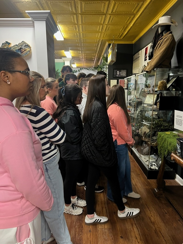 Leadership visit to The Harlan Museum 