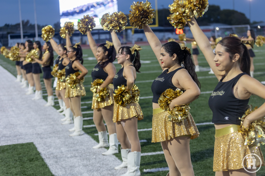 We cheered on the McCollum Cowboys as they went head-to-head with Boerne in an action-packed game during their last regular home game of the season. The Cowboys stayed strong and fought until the final whistle! We can’t wait to see them bring that energy to this Friday’s Frontier Bowl!