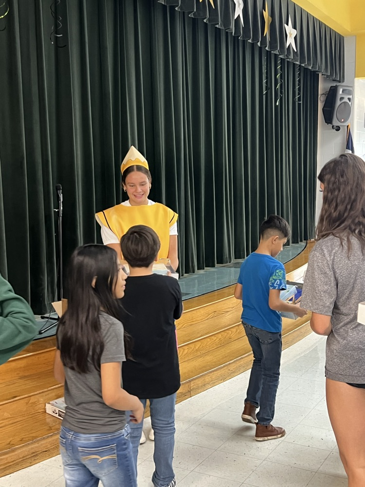 students receive boxes