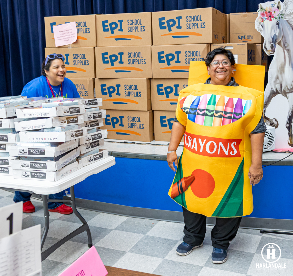 250818-YES School Supplies-23
