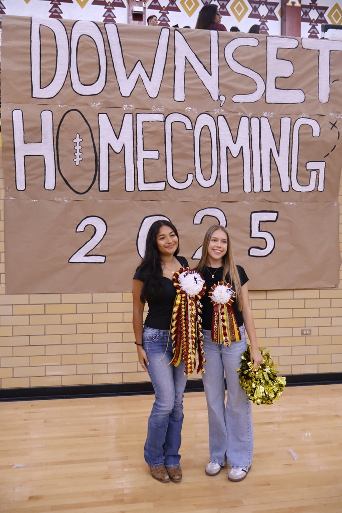 HOCO Mums
