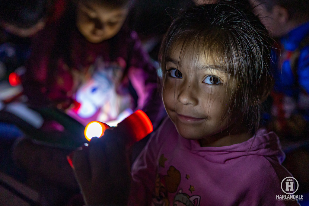 251124 Gillette Read Dark-2