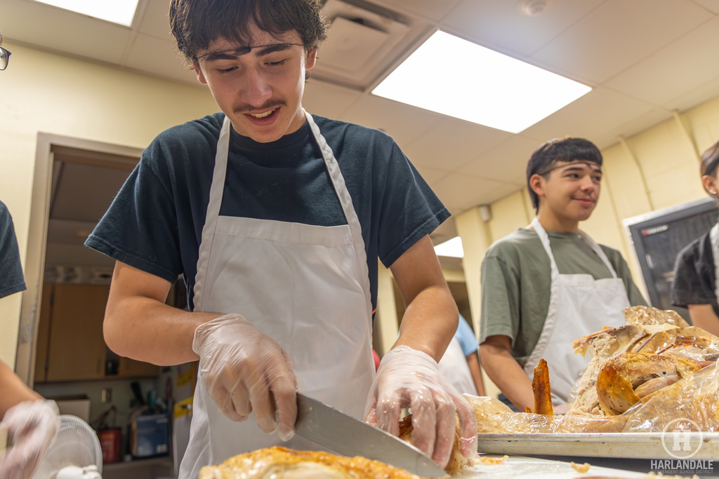 Harlandale ISD Culinary Students