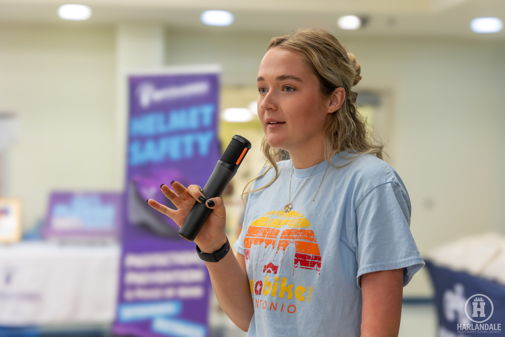 Harlandale ISD Build a Bike Night