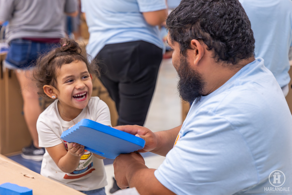 Harlandale ISD Build a Bike Night