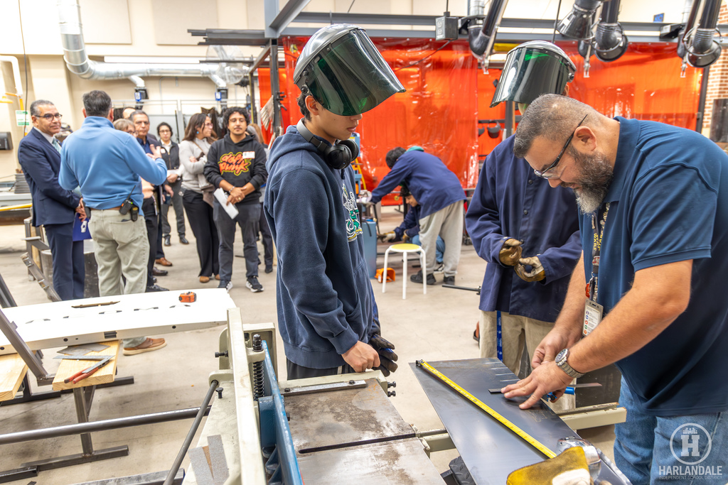 Harlandale_ISD_CTE_Tour